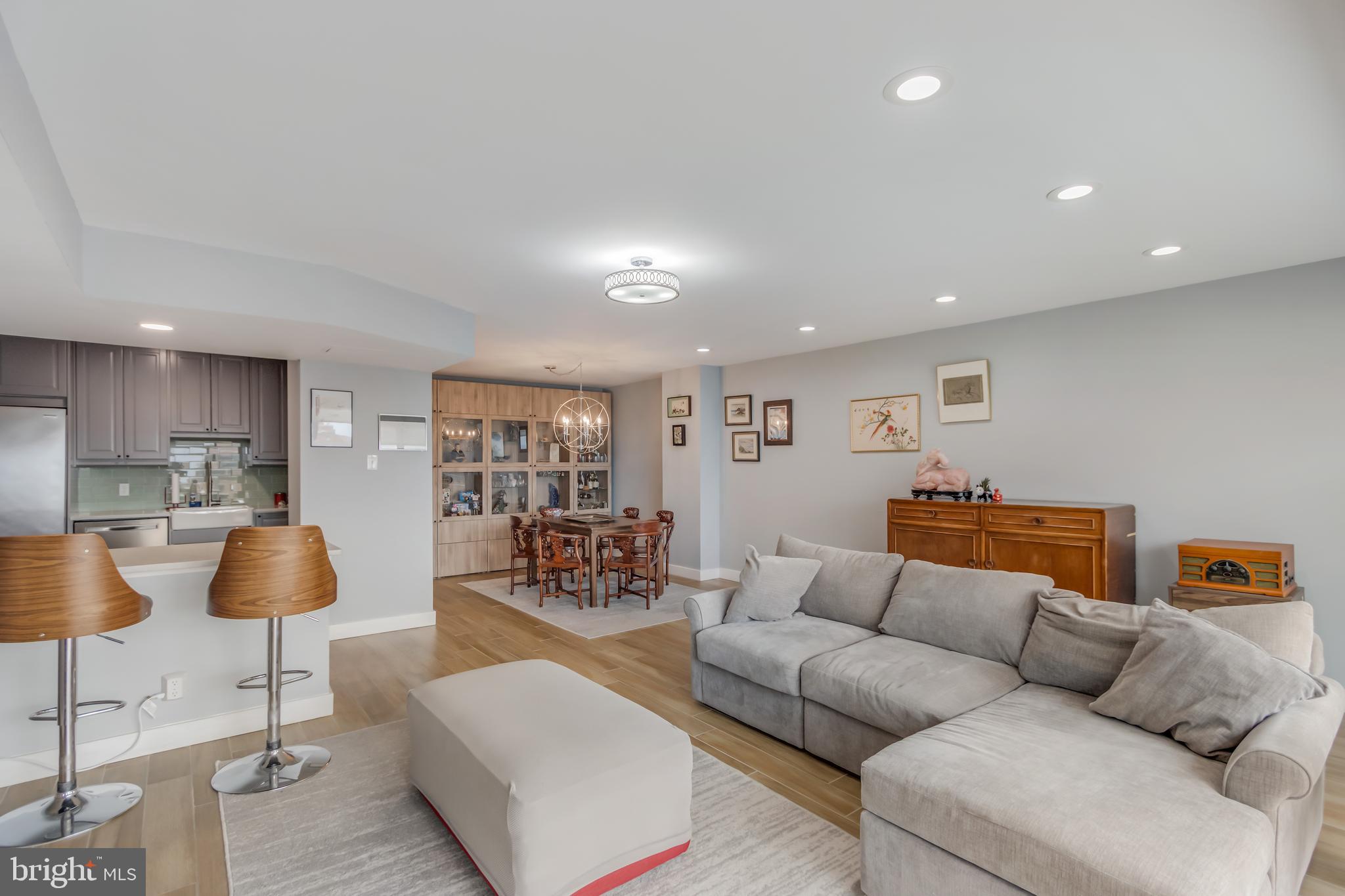 3800 FAIRFAX DRIVE 1802