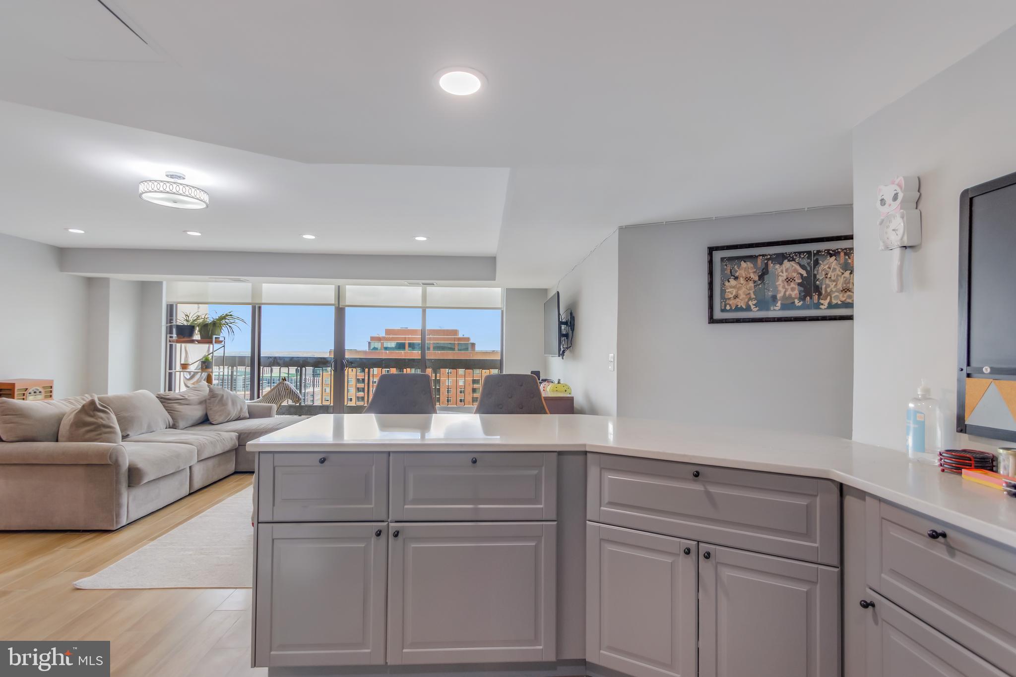 3800 FAIRFAX DRIVE 1802