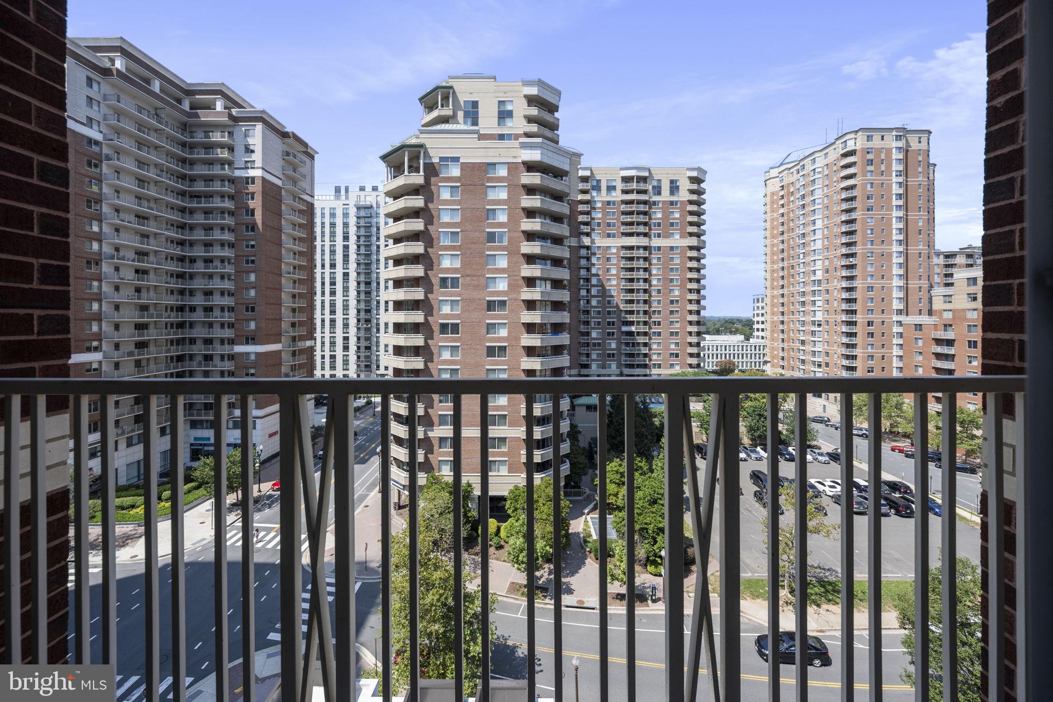 880 N POLLARD STREET N 923