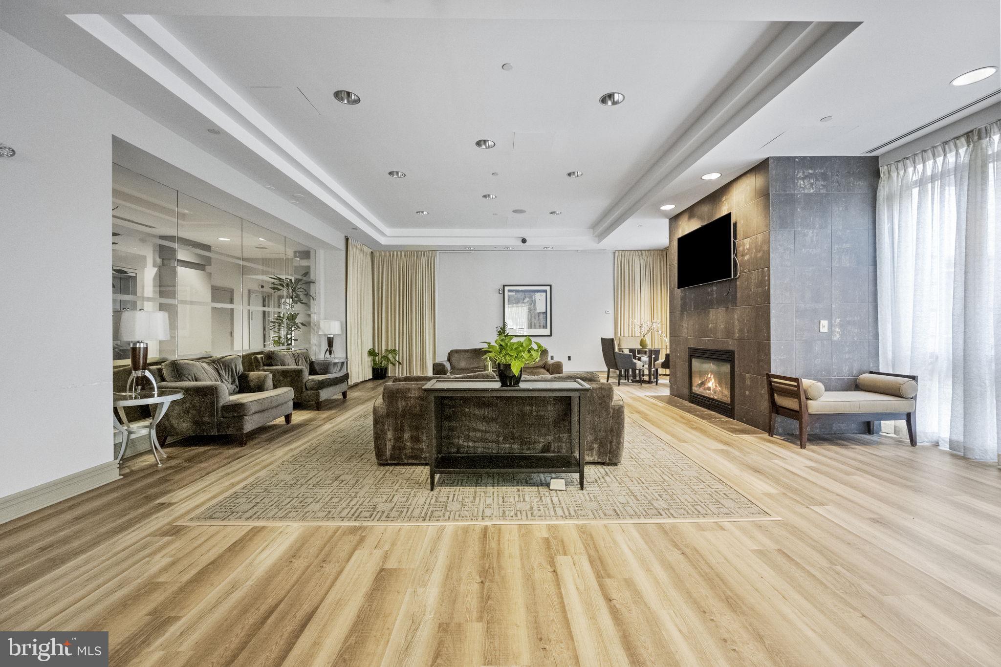 880 N POLLARD STREET N 923