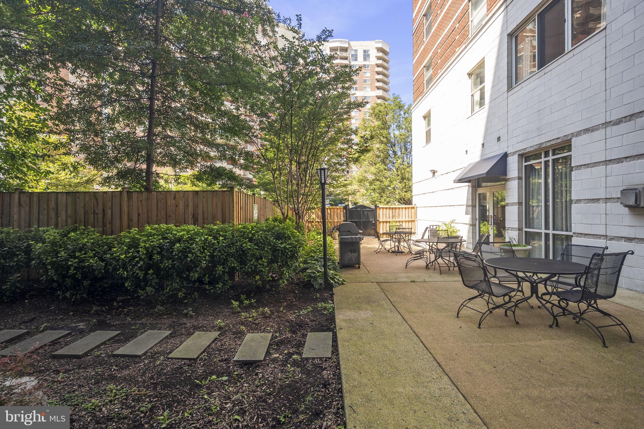 880 N POLLARD STREET N 923