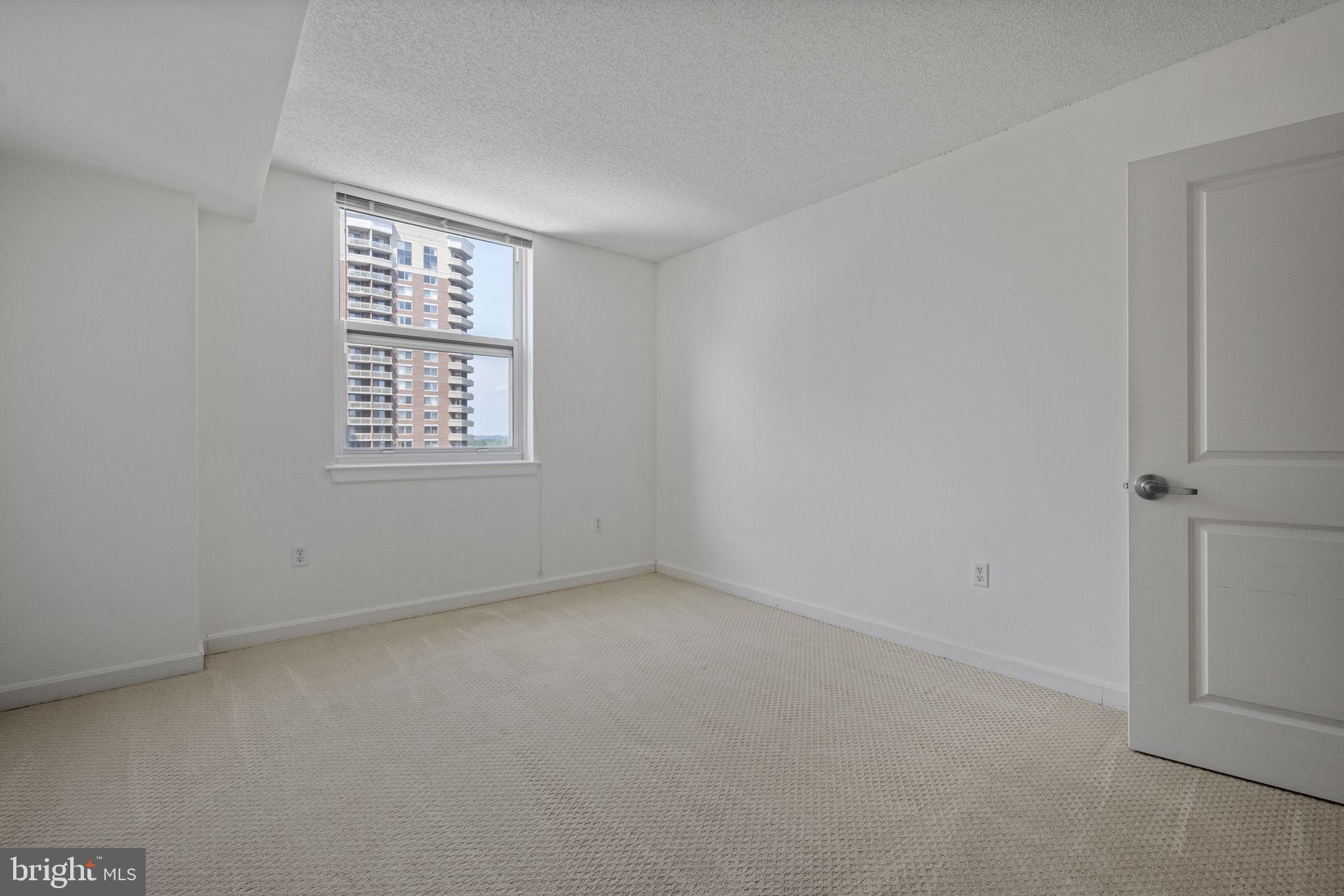 880 N POLLARD STREET N 923