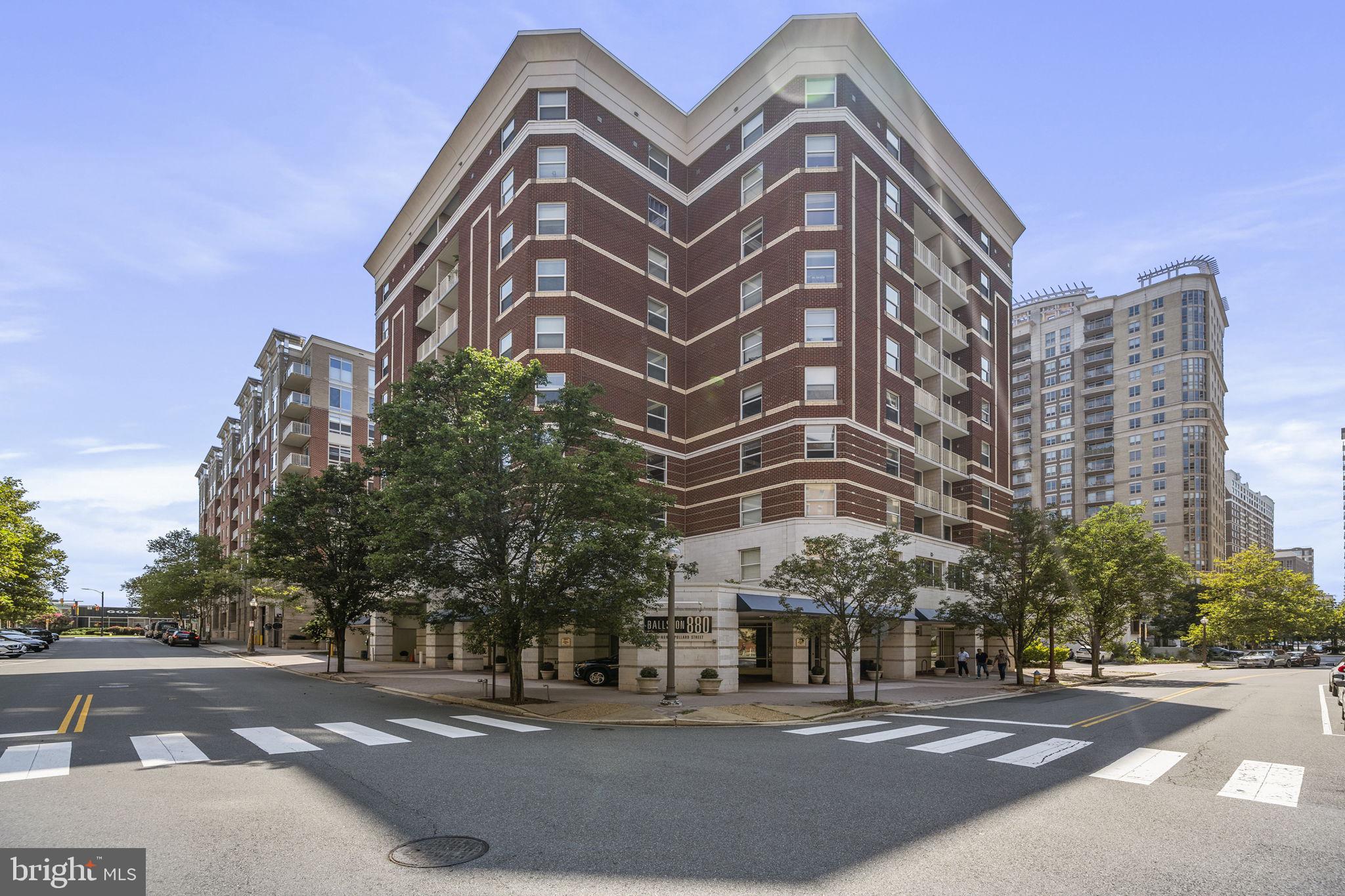 880 N POLLARD STREET N 923