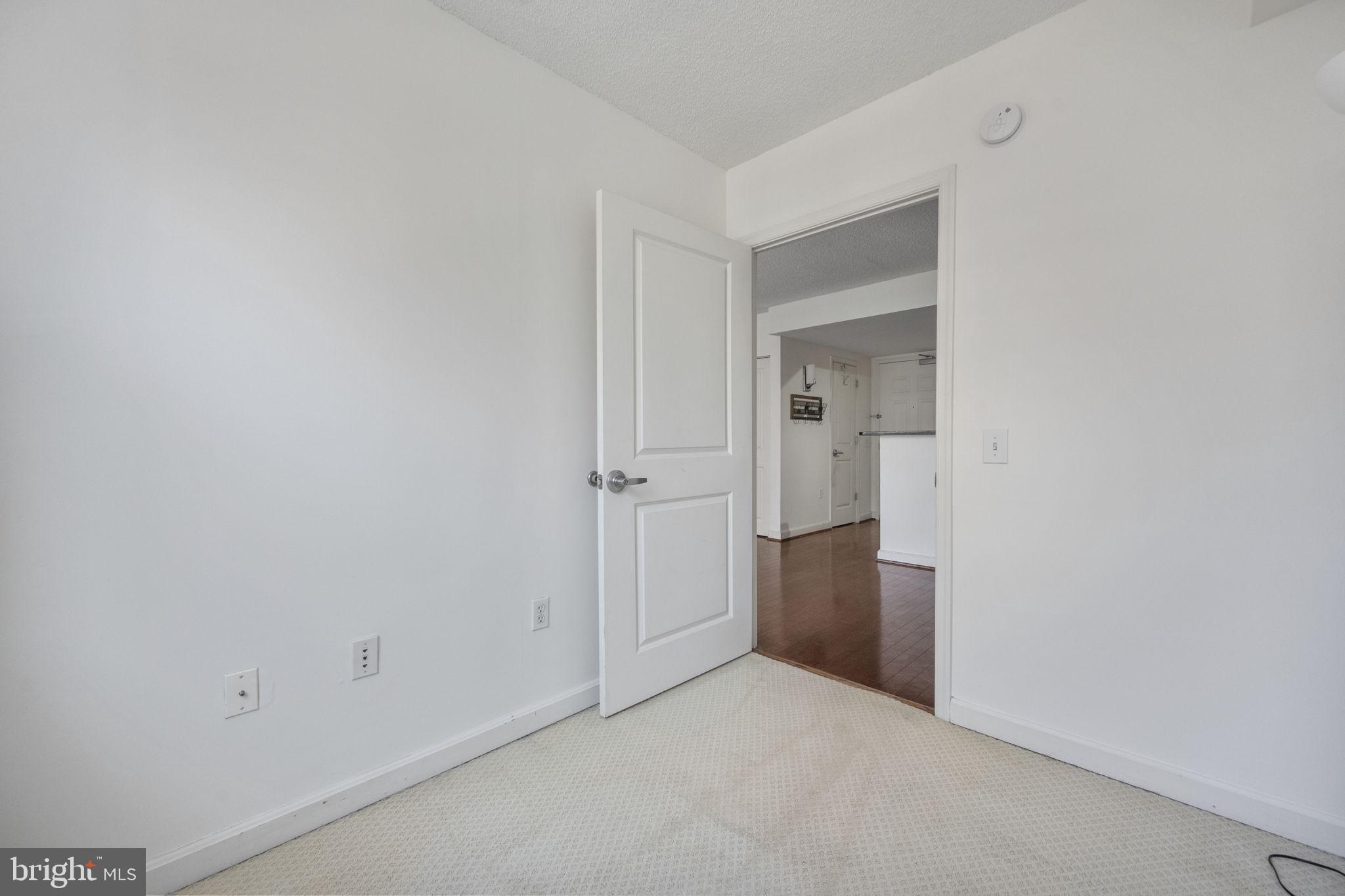 880 N POLLARD STREET N 923