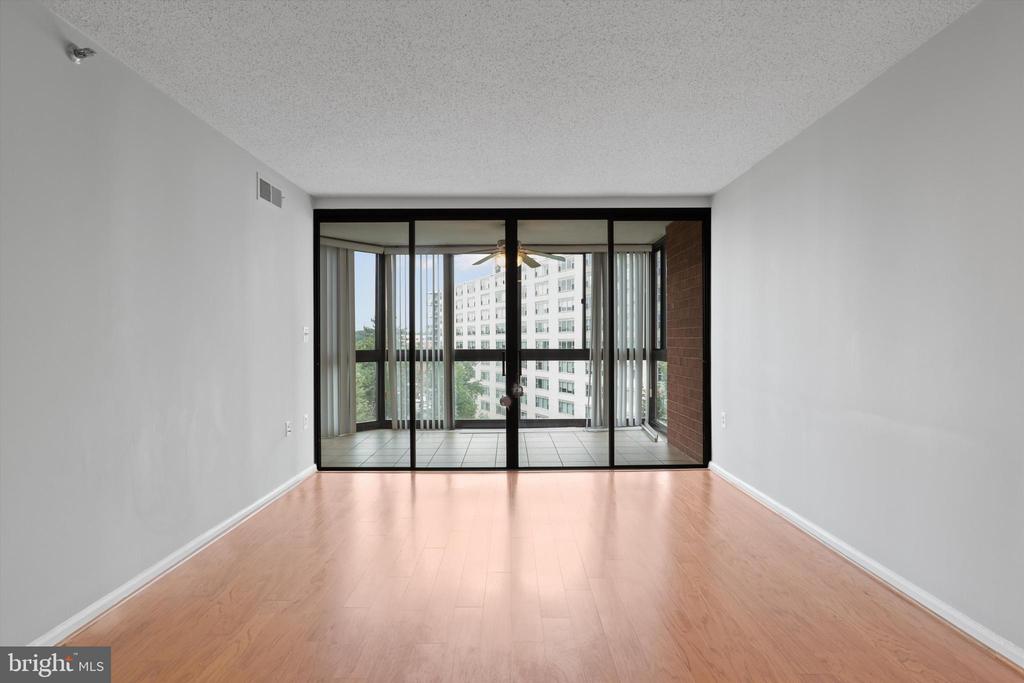 1001 N RANDOLPH STREET 715