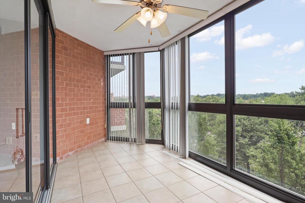 1001 N RANDOLPH STREET 715