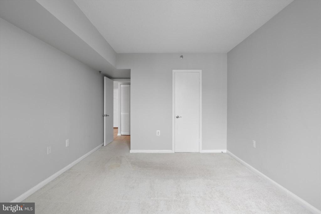 1001 N RANDOLPH STREET 715