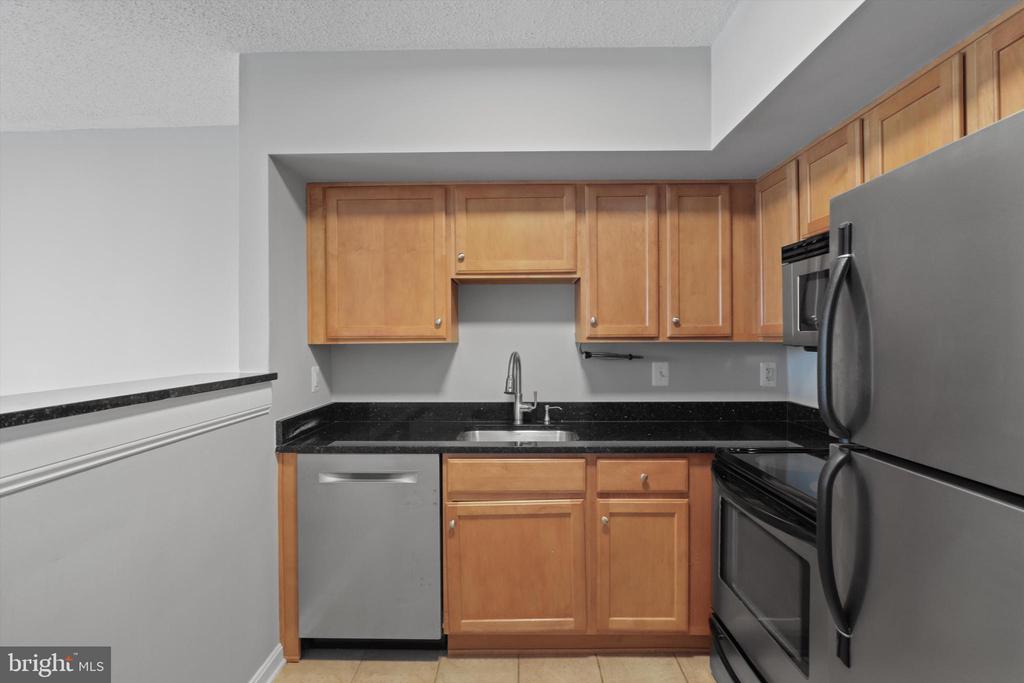1001 N RANDOLPH STREET 715