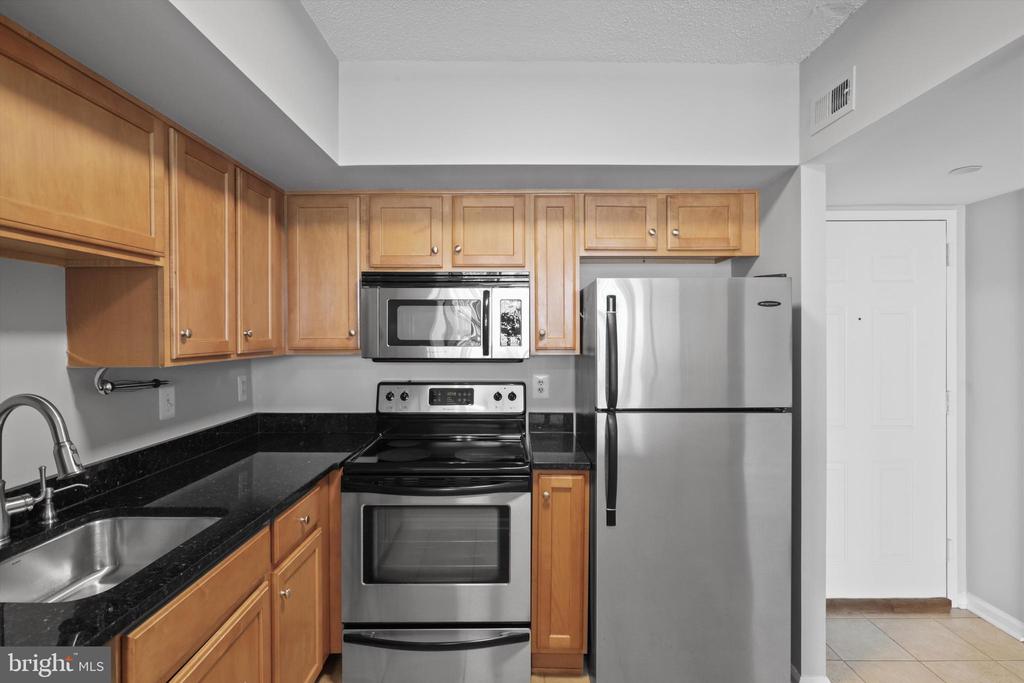 1001 N RANDOLPH STREET 715
