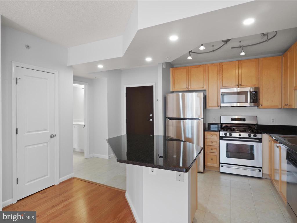 851 N GLEBE ROAD N 1521