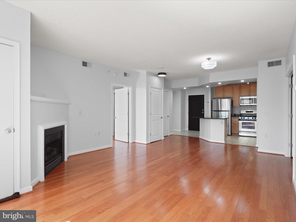 851 N GLEBE ROAD N 1521