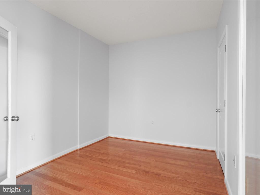 851 N GLEBE ROAD N 1521