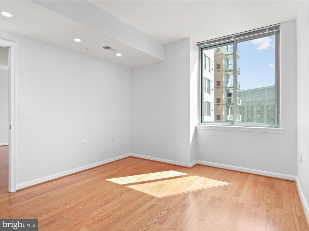 851 N GLEBE ROAD N 1521