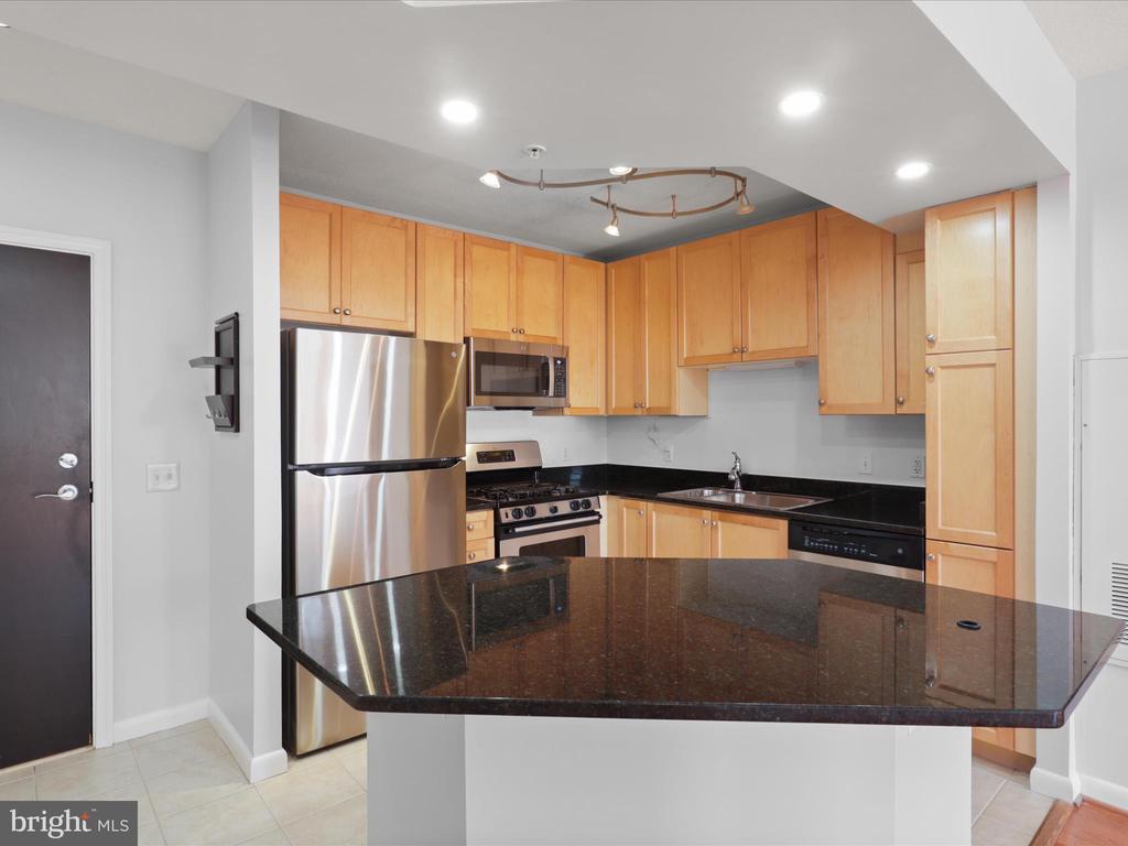 851 N GLEBE ROAD N 1521