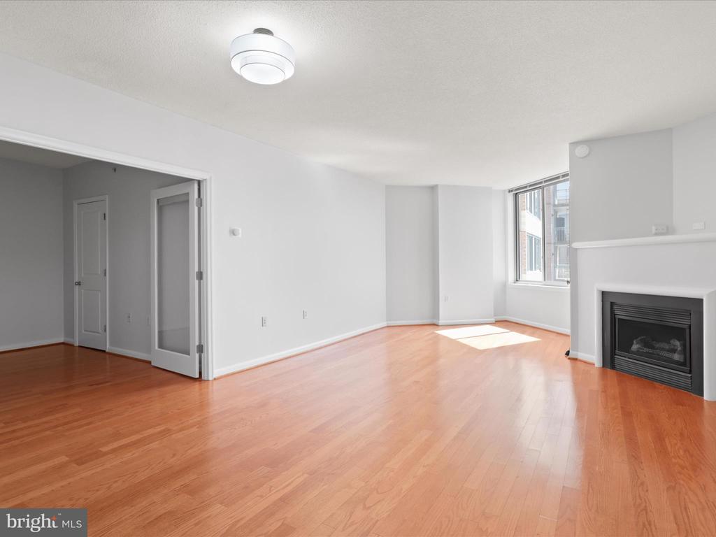 851 N GLEBE ROAD N 1521
