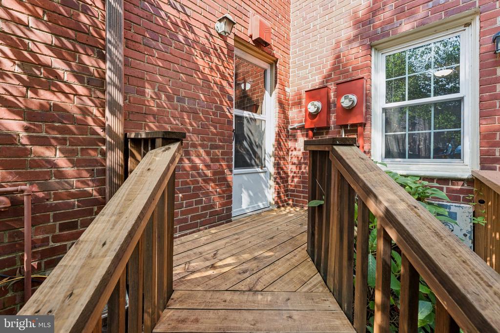 1501 S EDGEWOOD STREET S 565