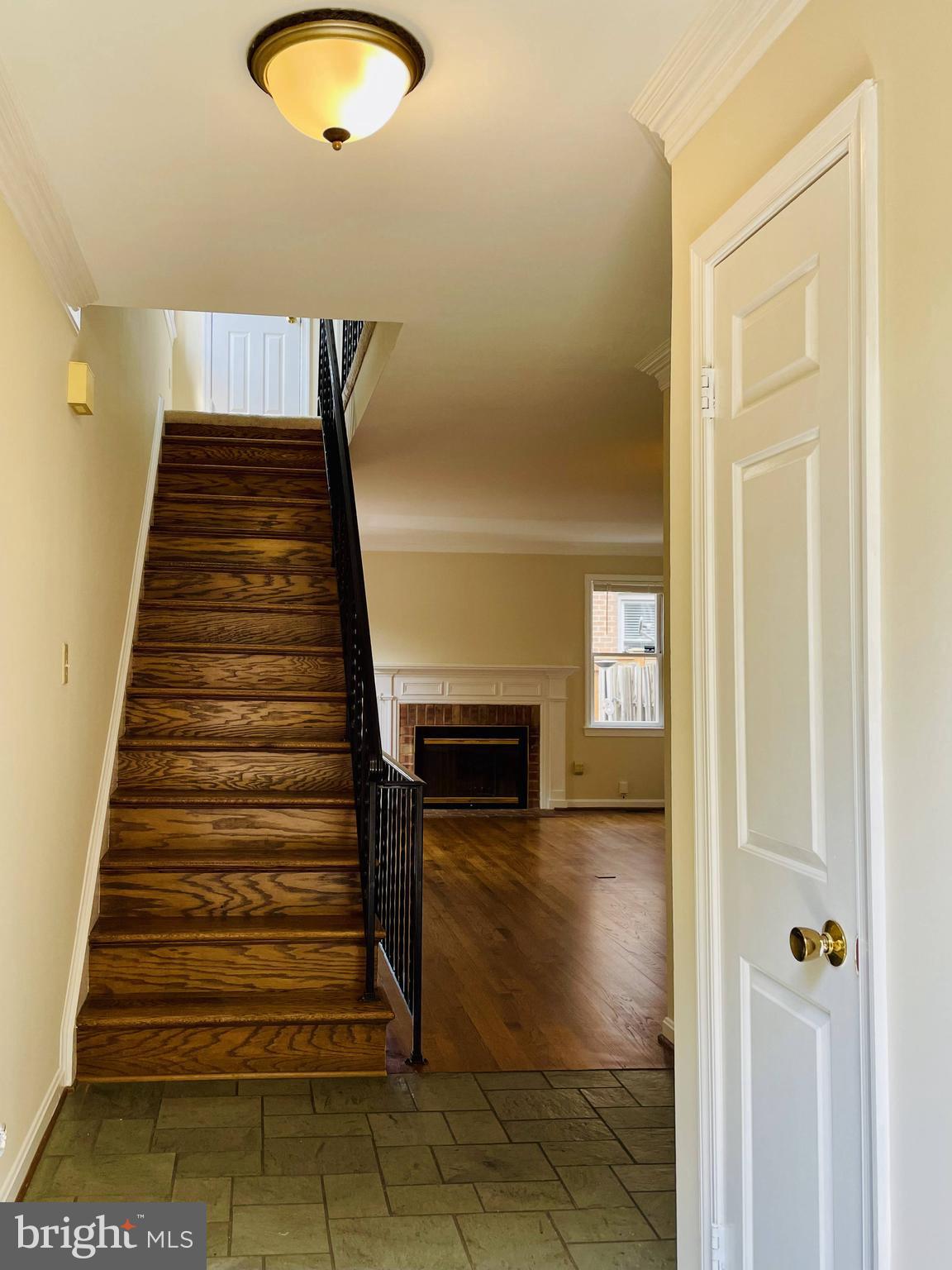 1190 N VERMONT STREET