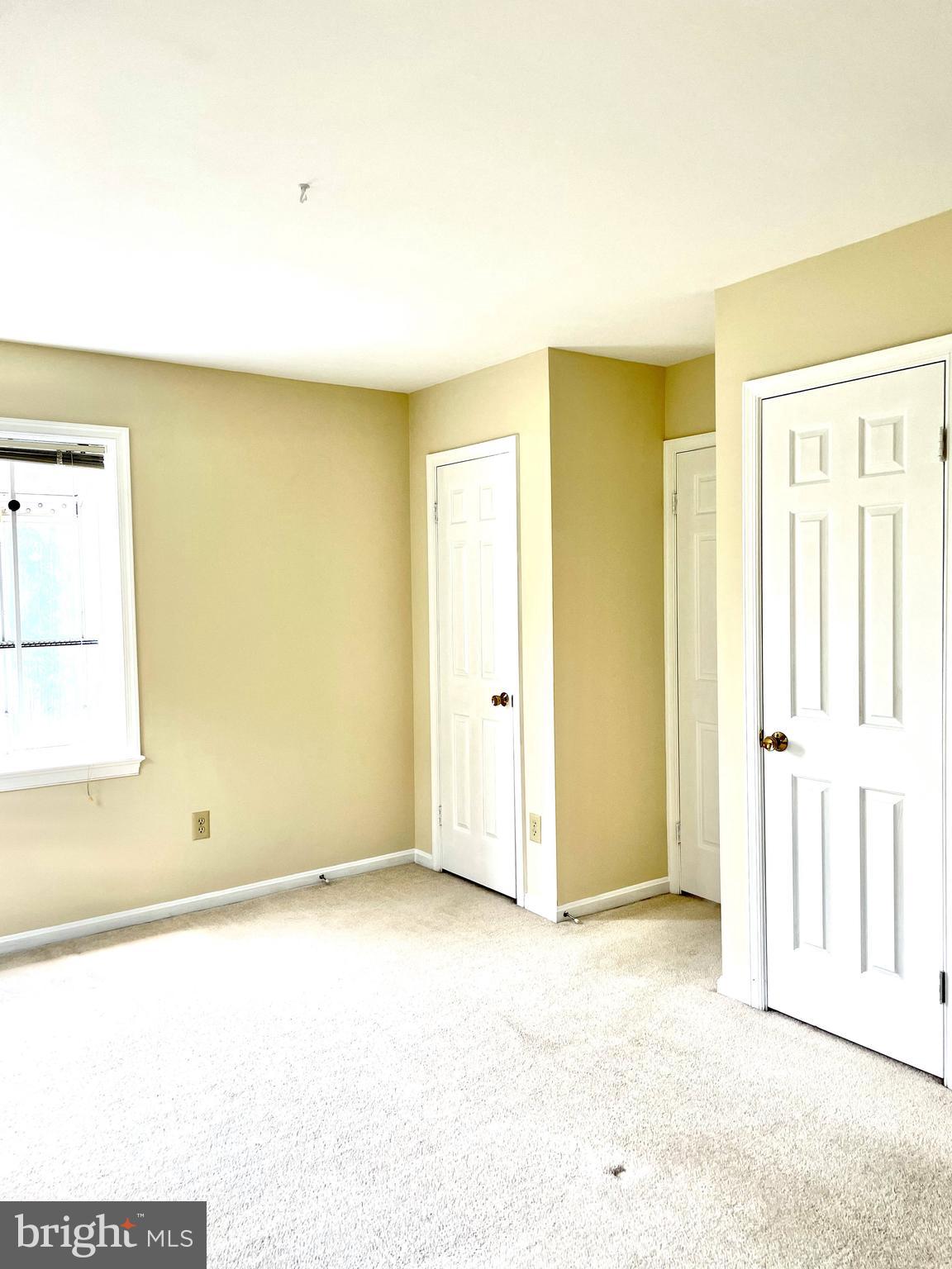 1190 N VERMONT STREET