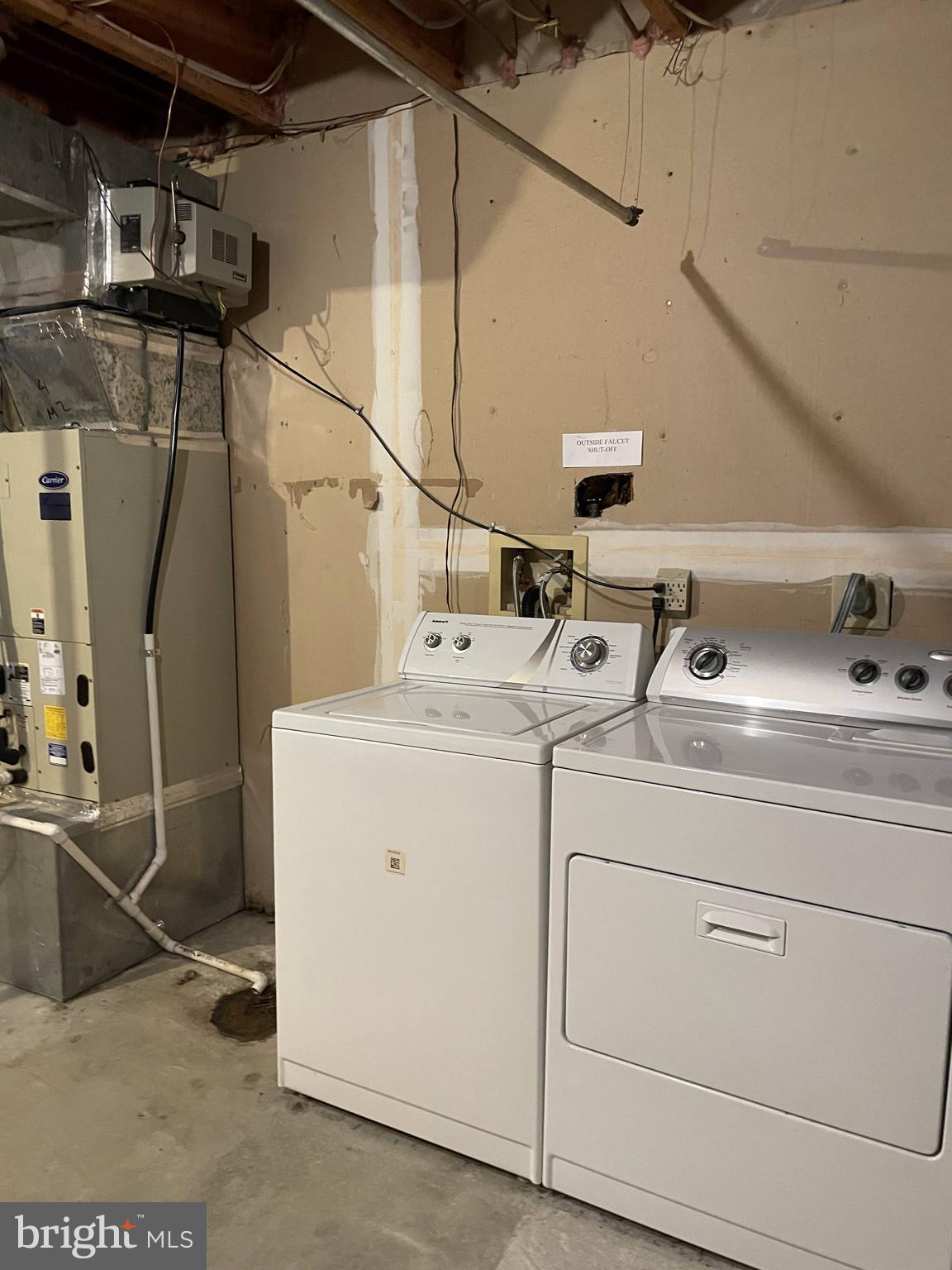 1190 N VERMONT STREET