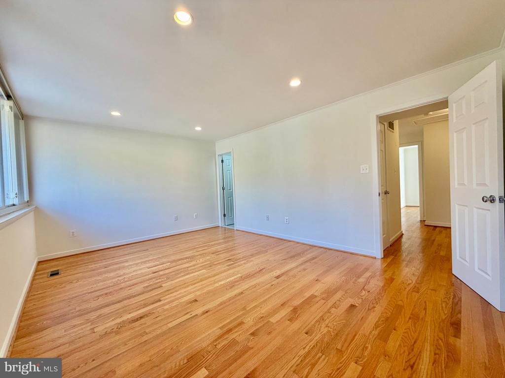 608 15TH STREET S 2