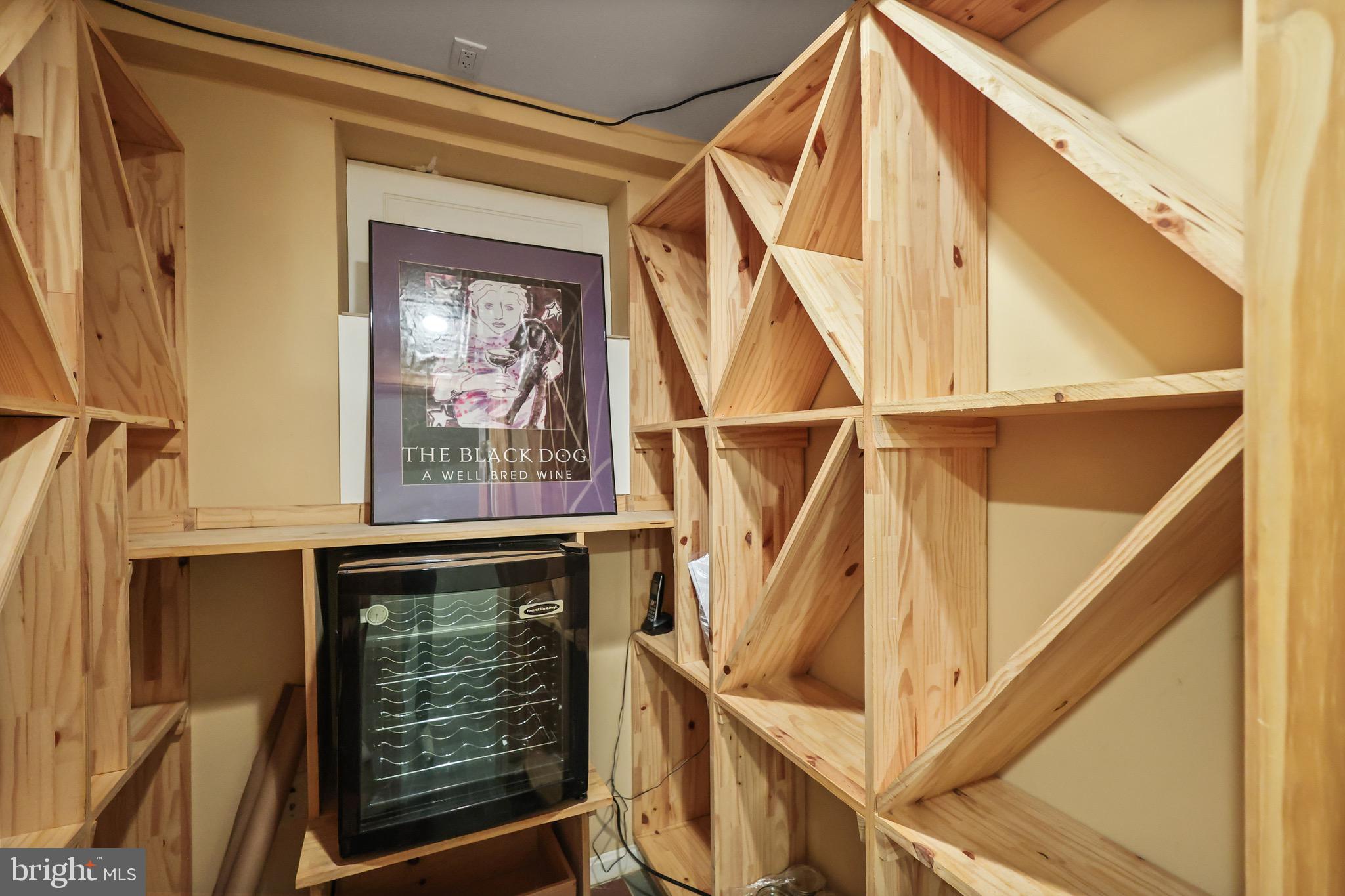 1233 S OAKCREST ROAD