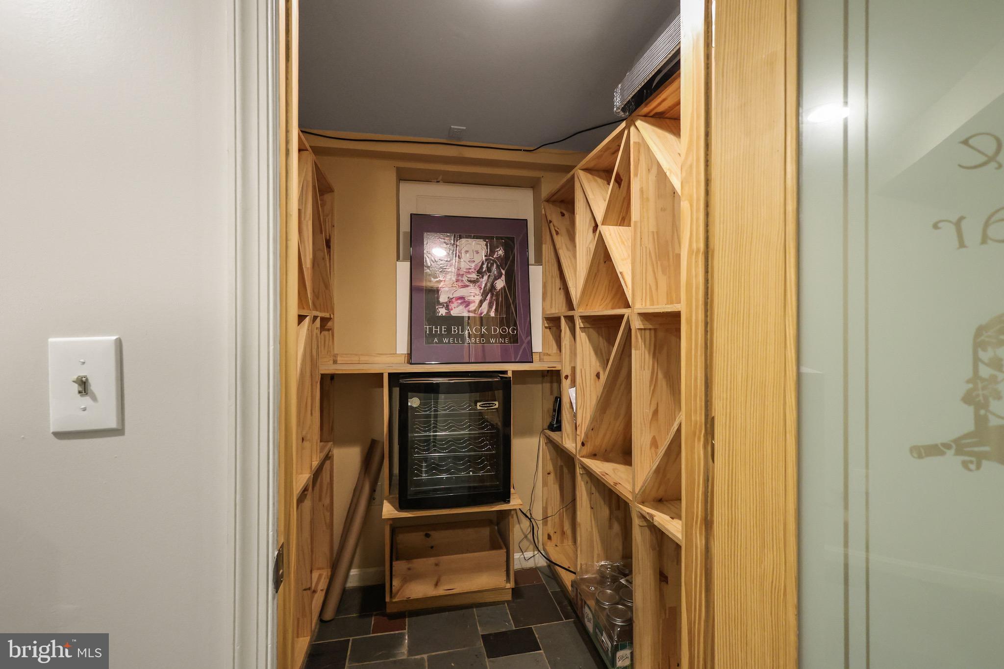 1233 S OAKCREST ROAD