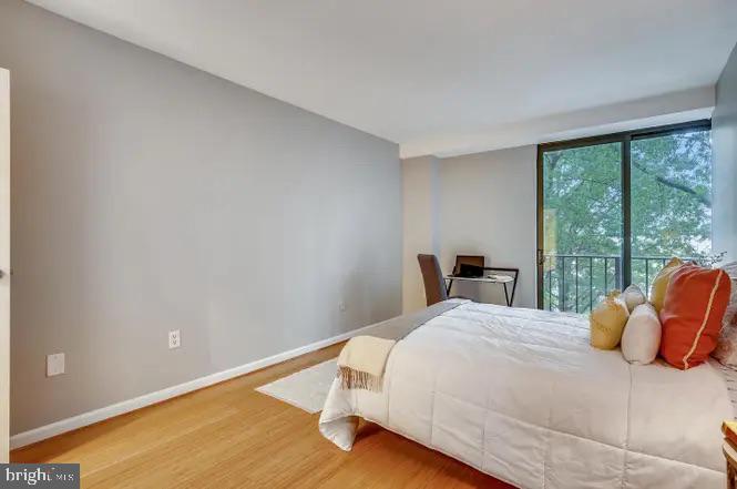 4141 N HENDERSON ROAD 322