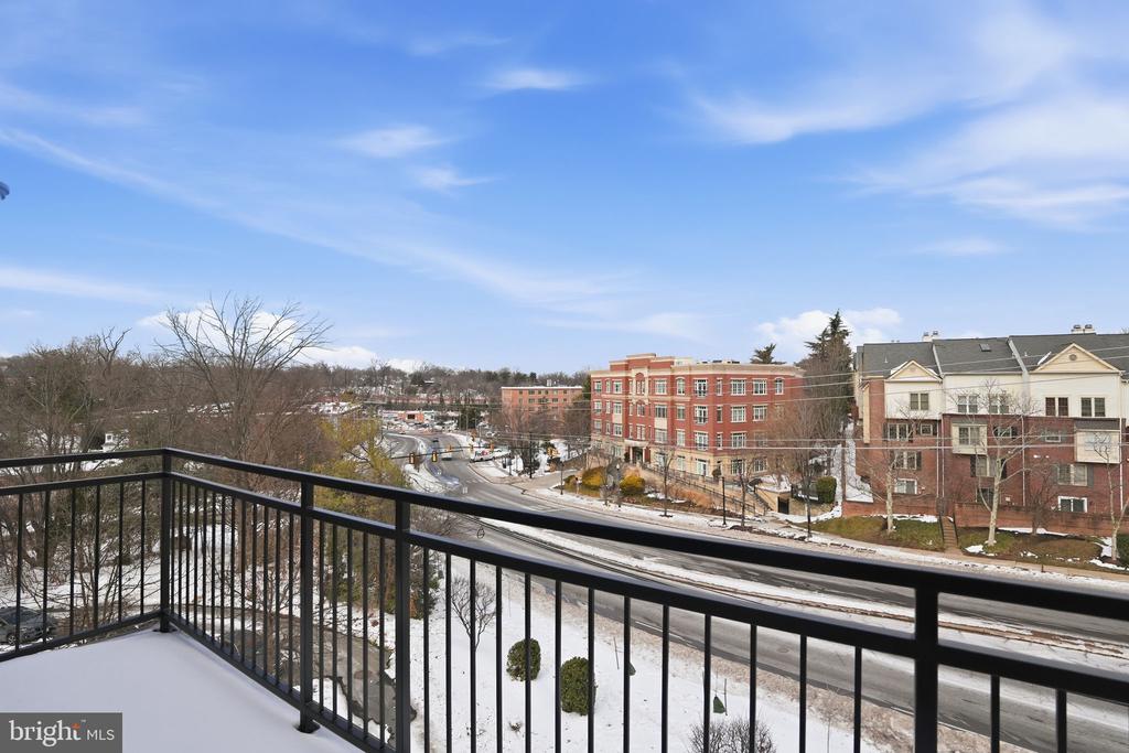 2702 LANGSTON BOULEVARD 4B