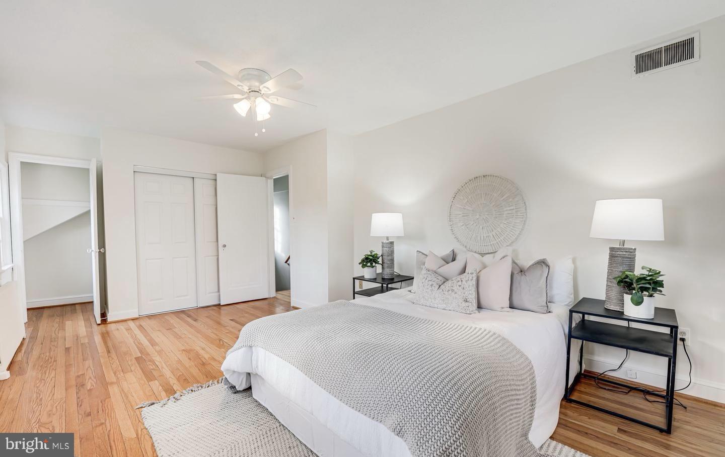 114 N CLEVELAND STREET N