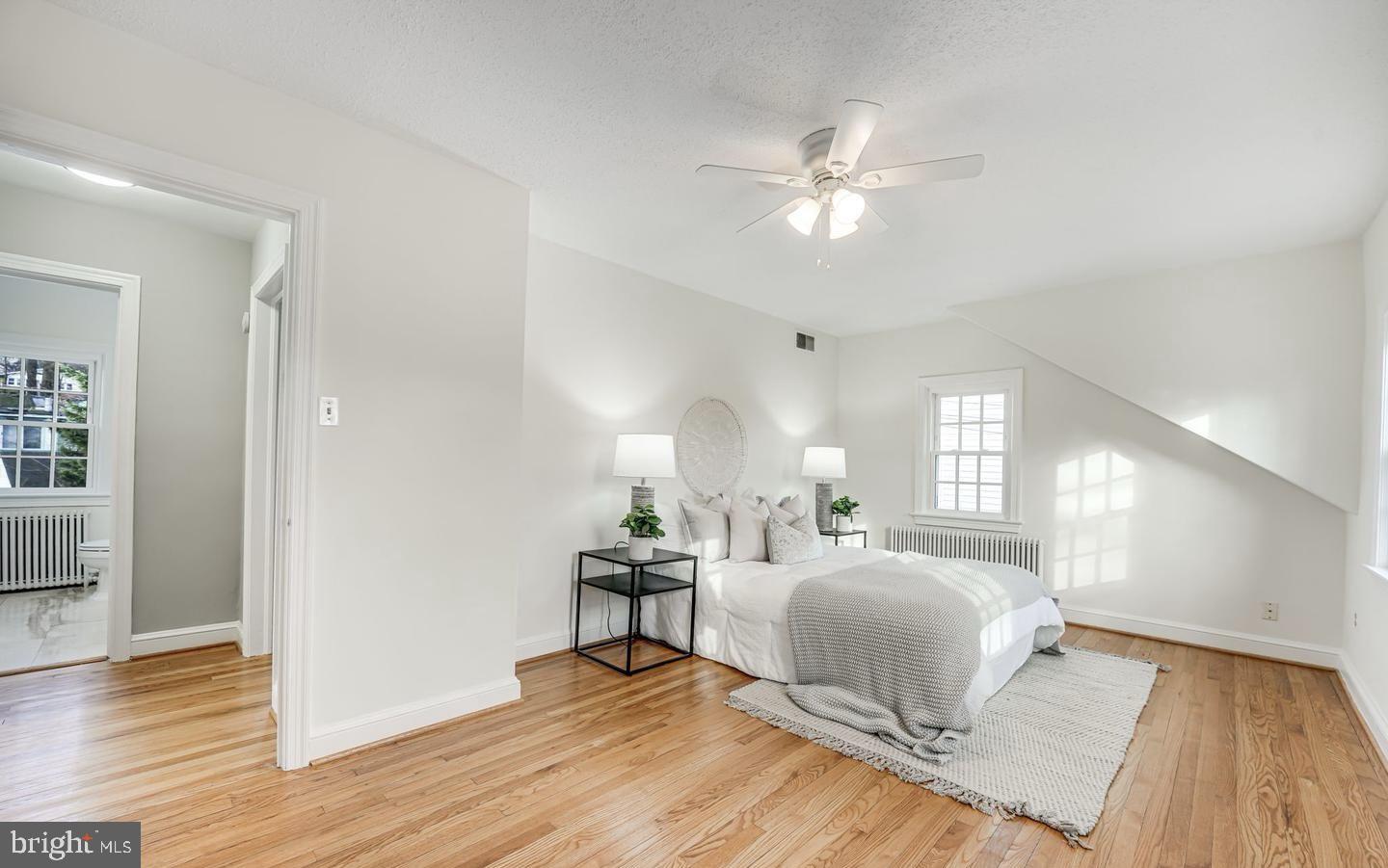 114 N CLEVELAND STREET N