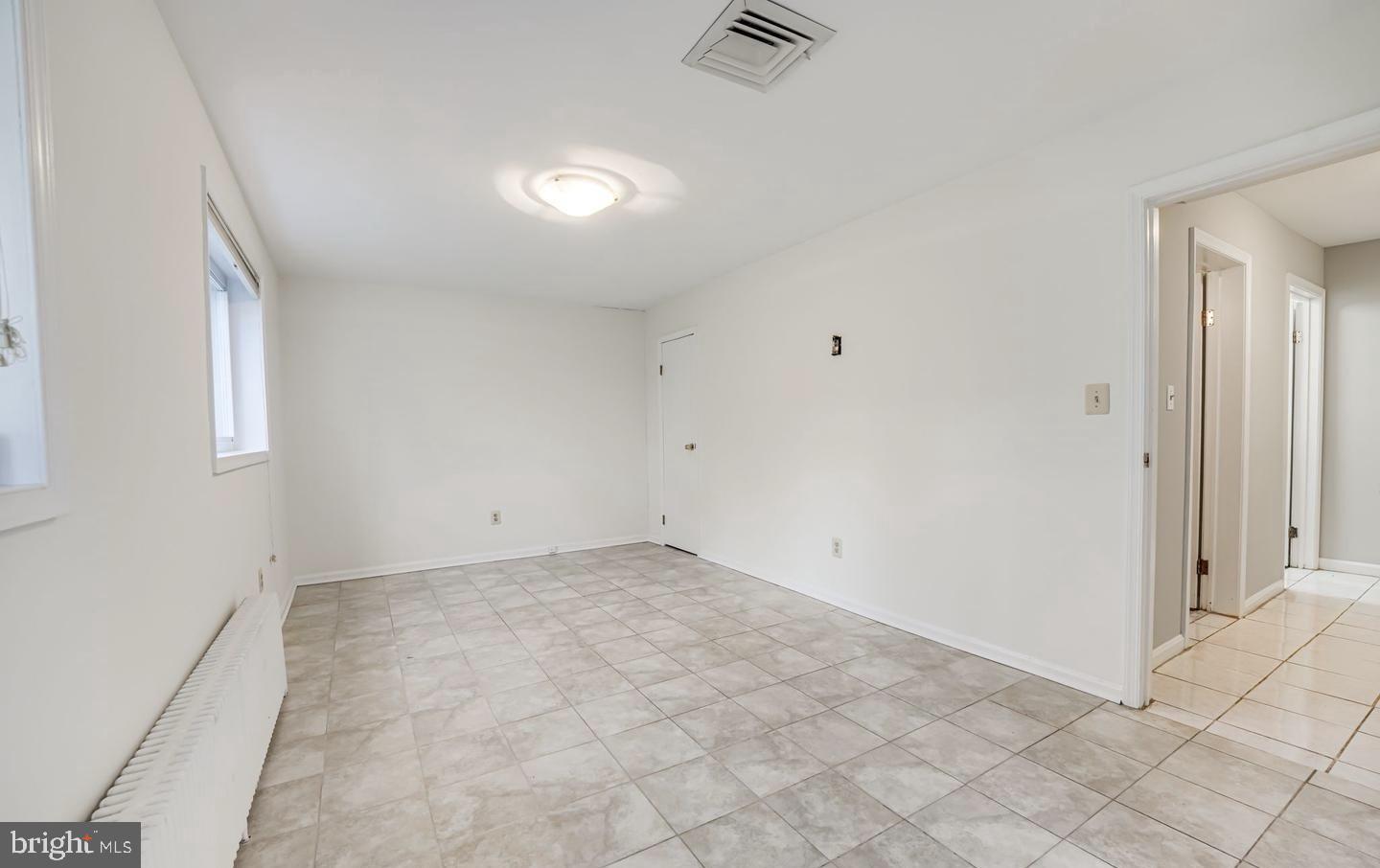 114 N CLEVELAND STREET N