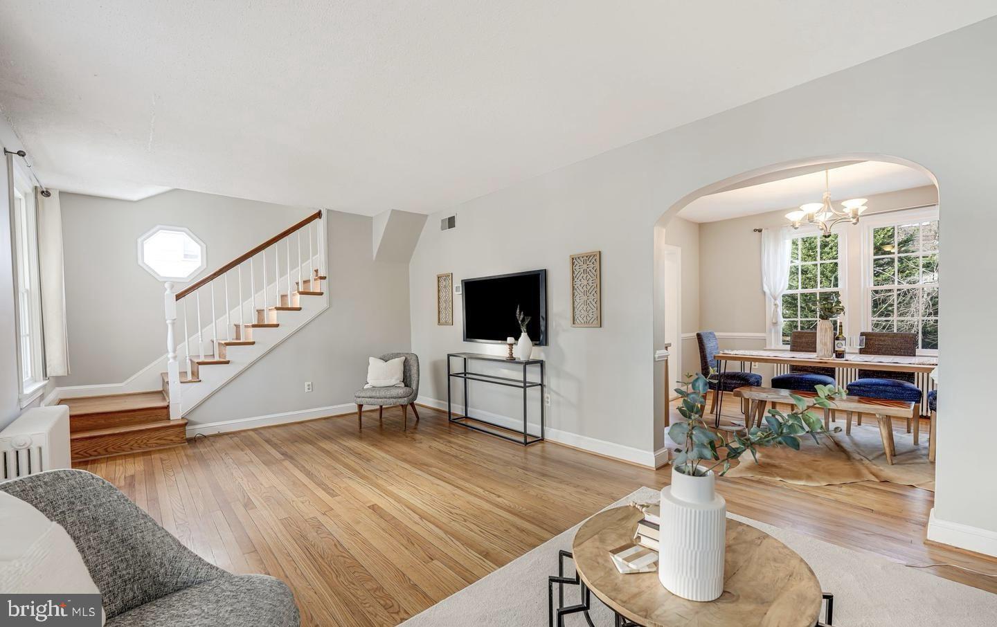 114 N CLEVELAND STREET N