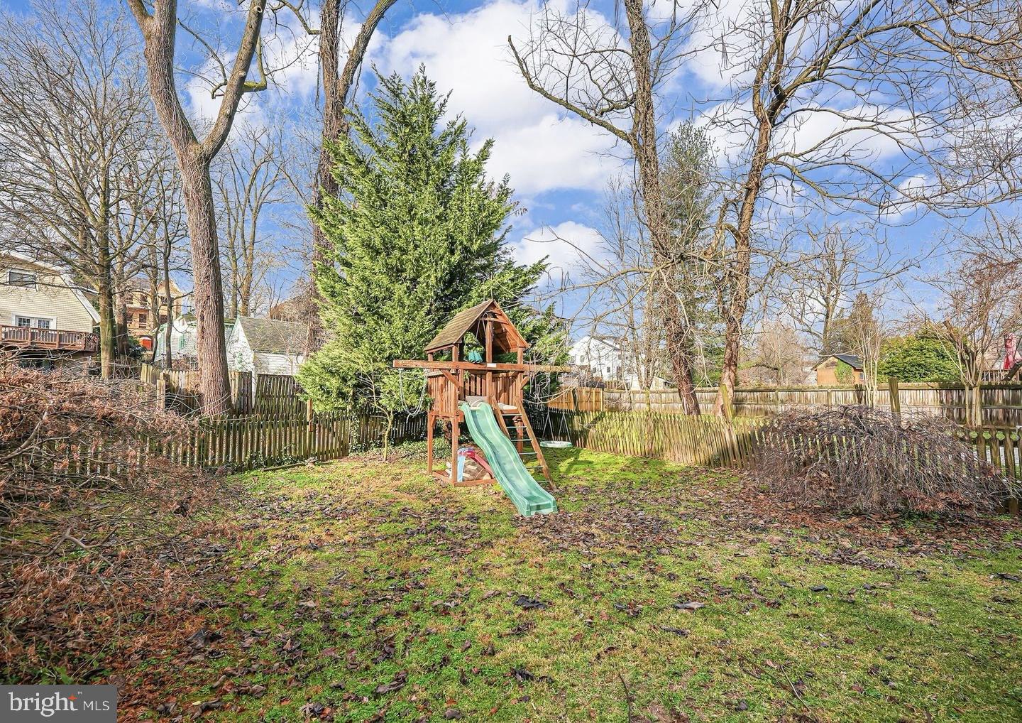 114 N CLEVELAND STREET N