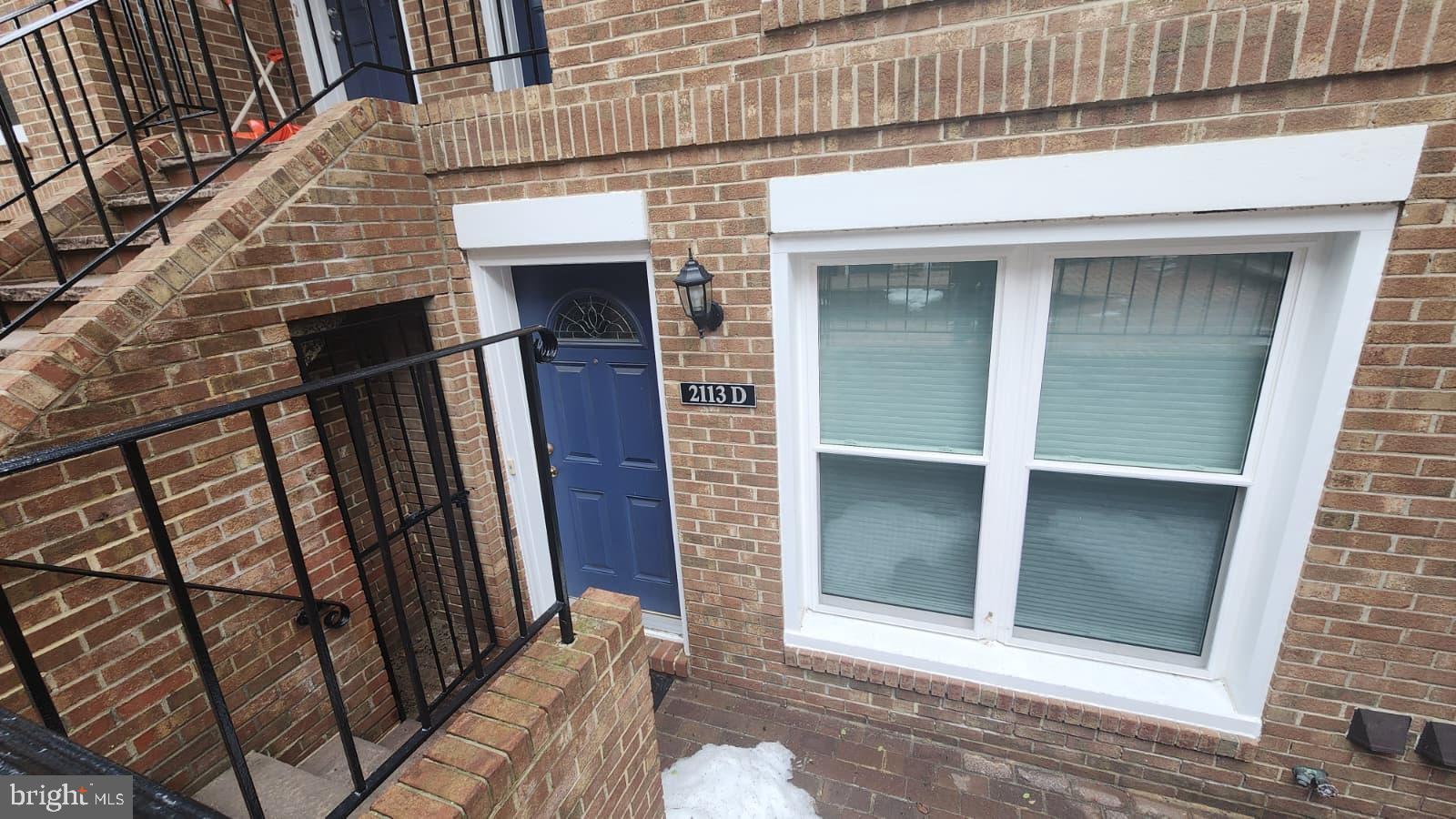 2113 N MONROE STREET N 4