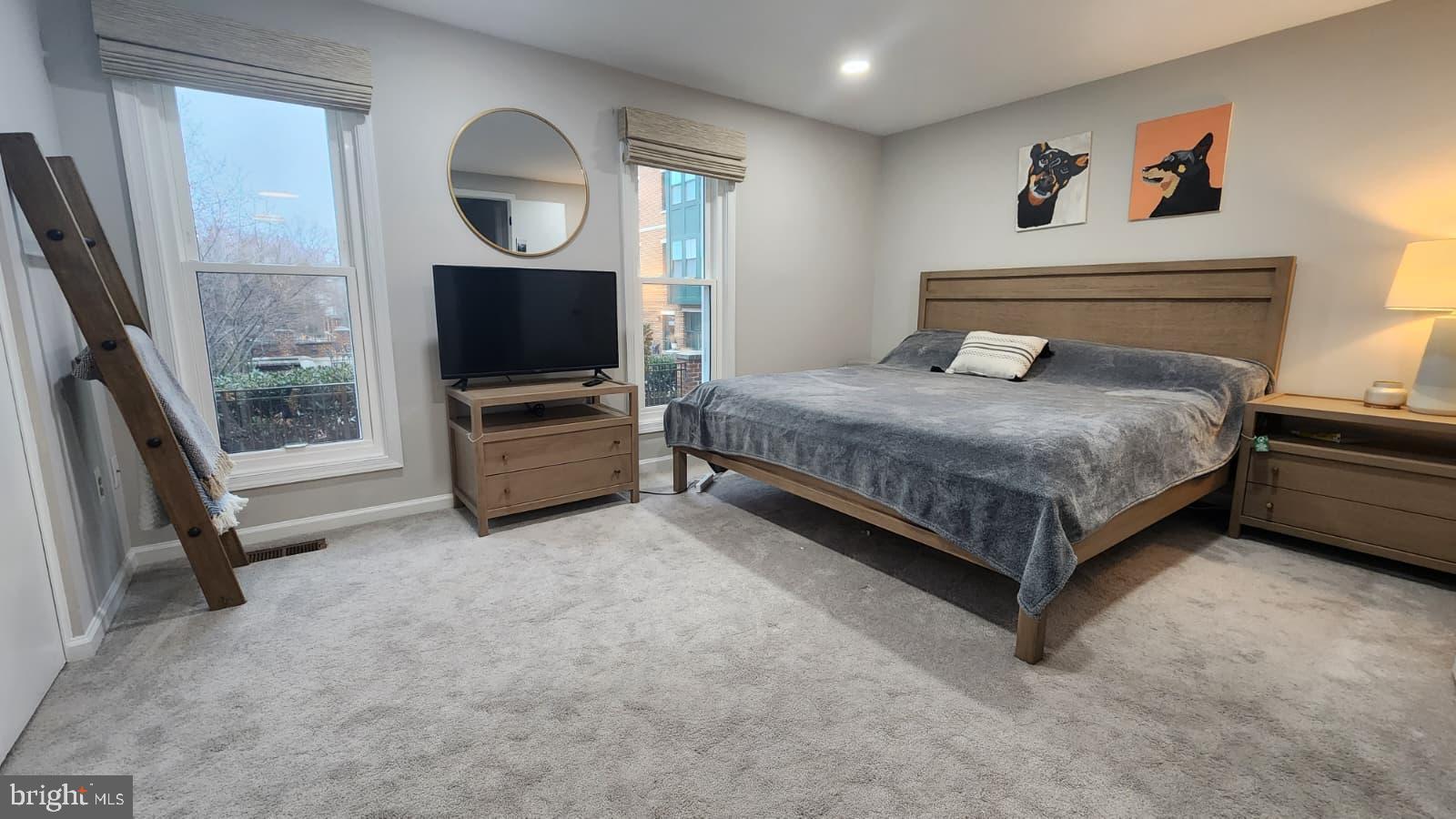 2113 N MONROE STREET N 4