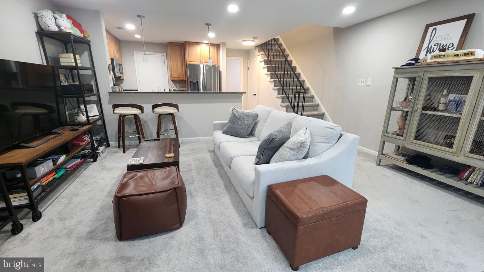 2113 N MONROE STREET N 4