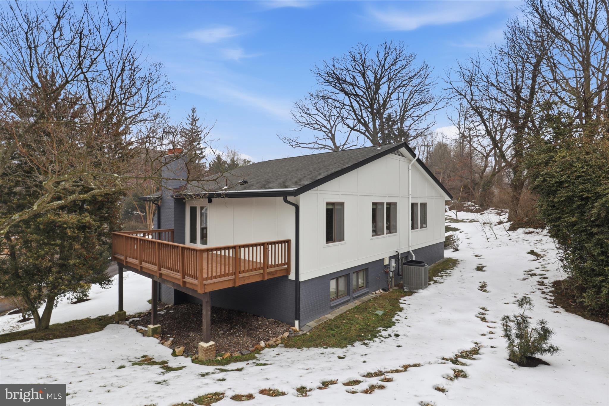 4000 N RICHMOND STREET