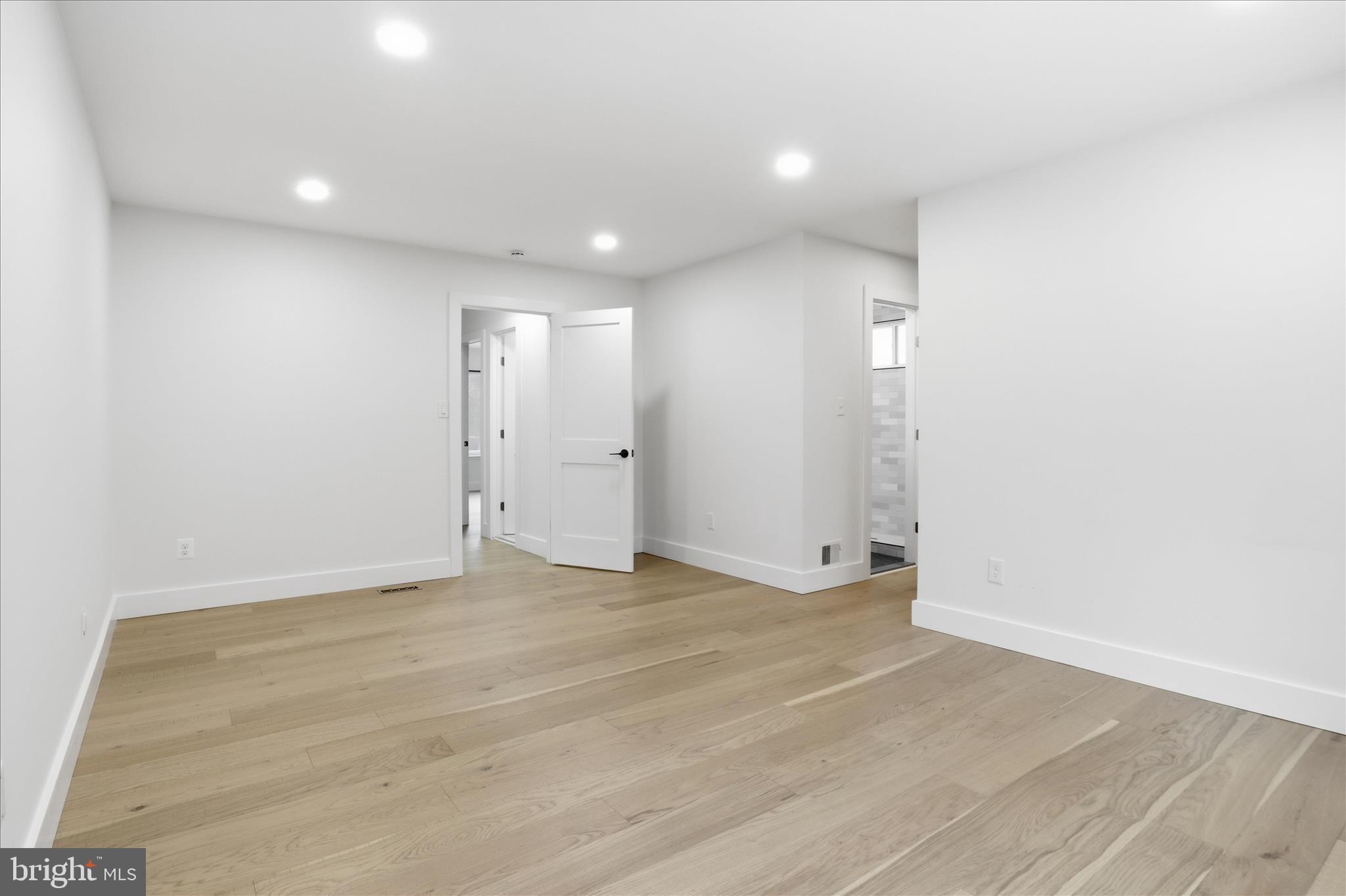 4000 N RICHMOND STREET