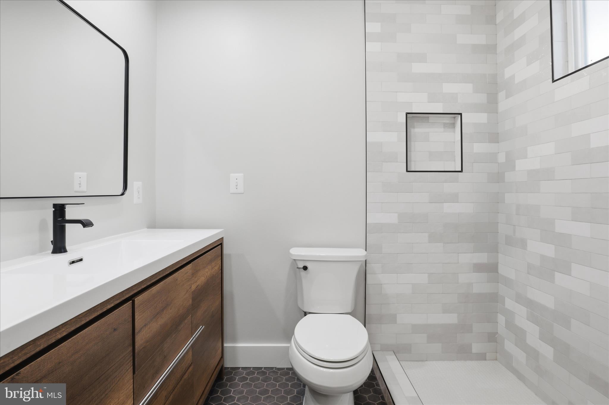 4000 N RICHMOND STREET