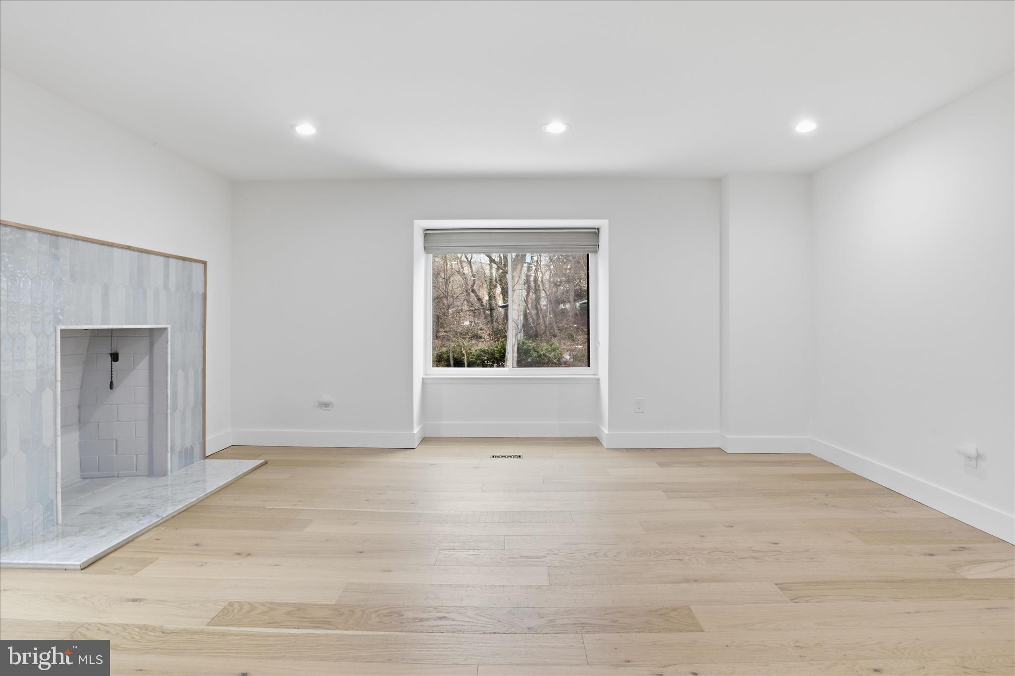 4000 N RICHMOND STREET