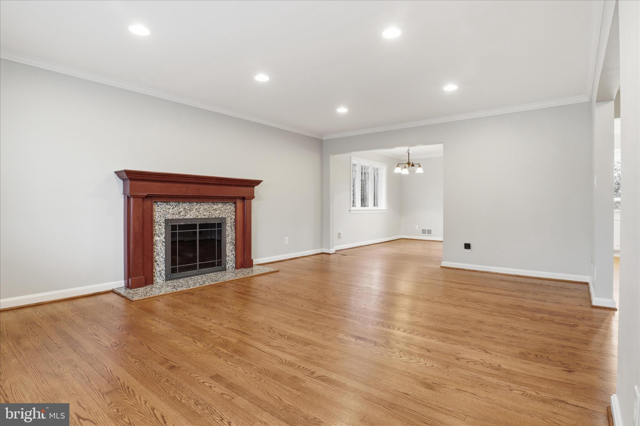 3936 N WAKEFIELD STREET