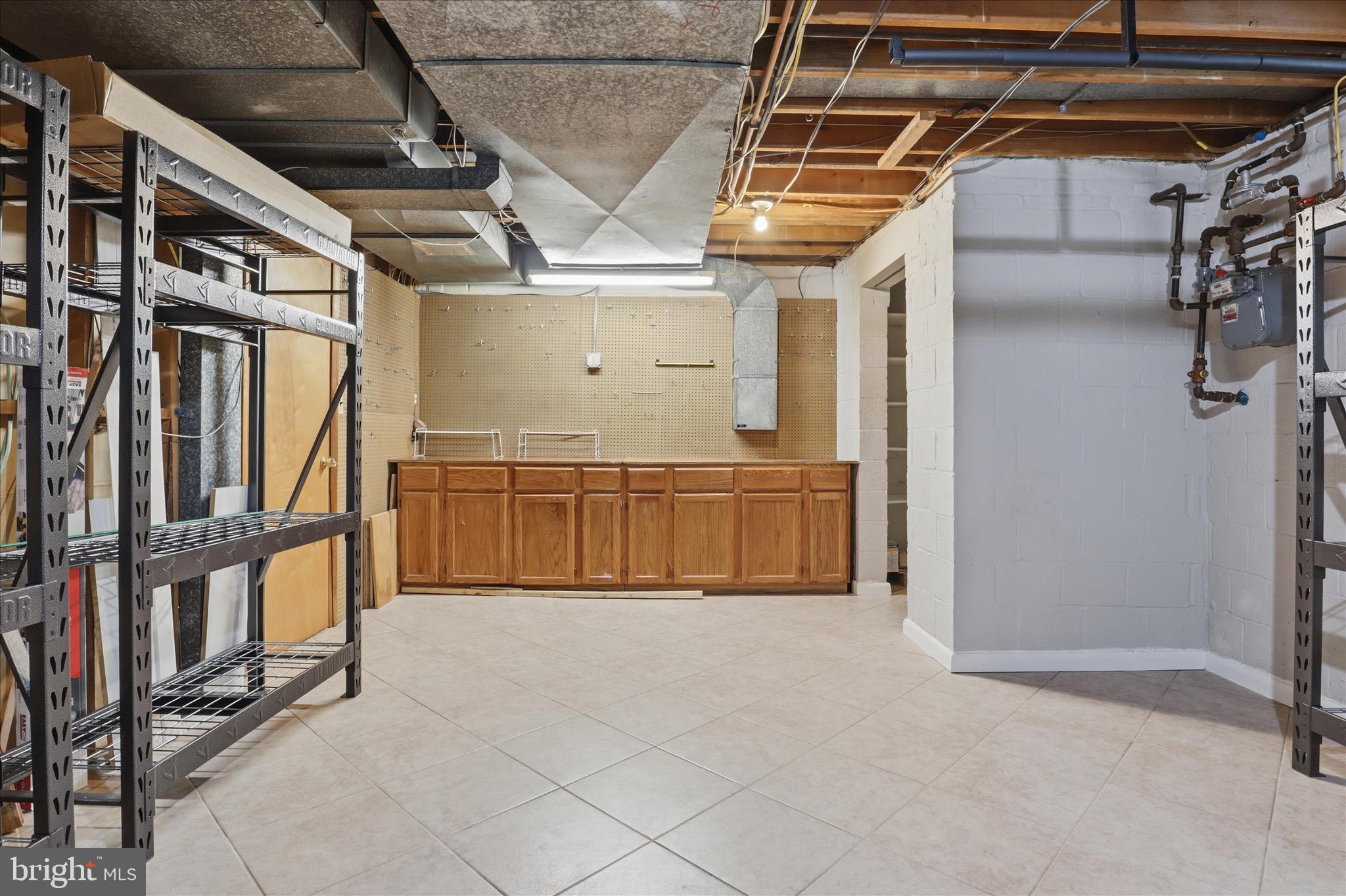 3936 N WAKEFIELD STREET