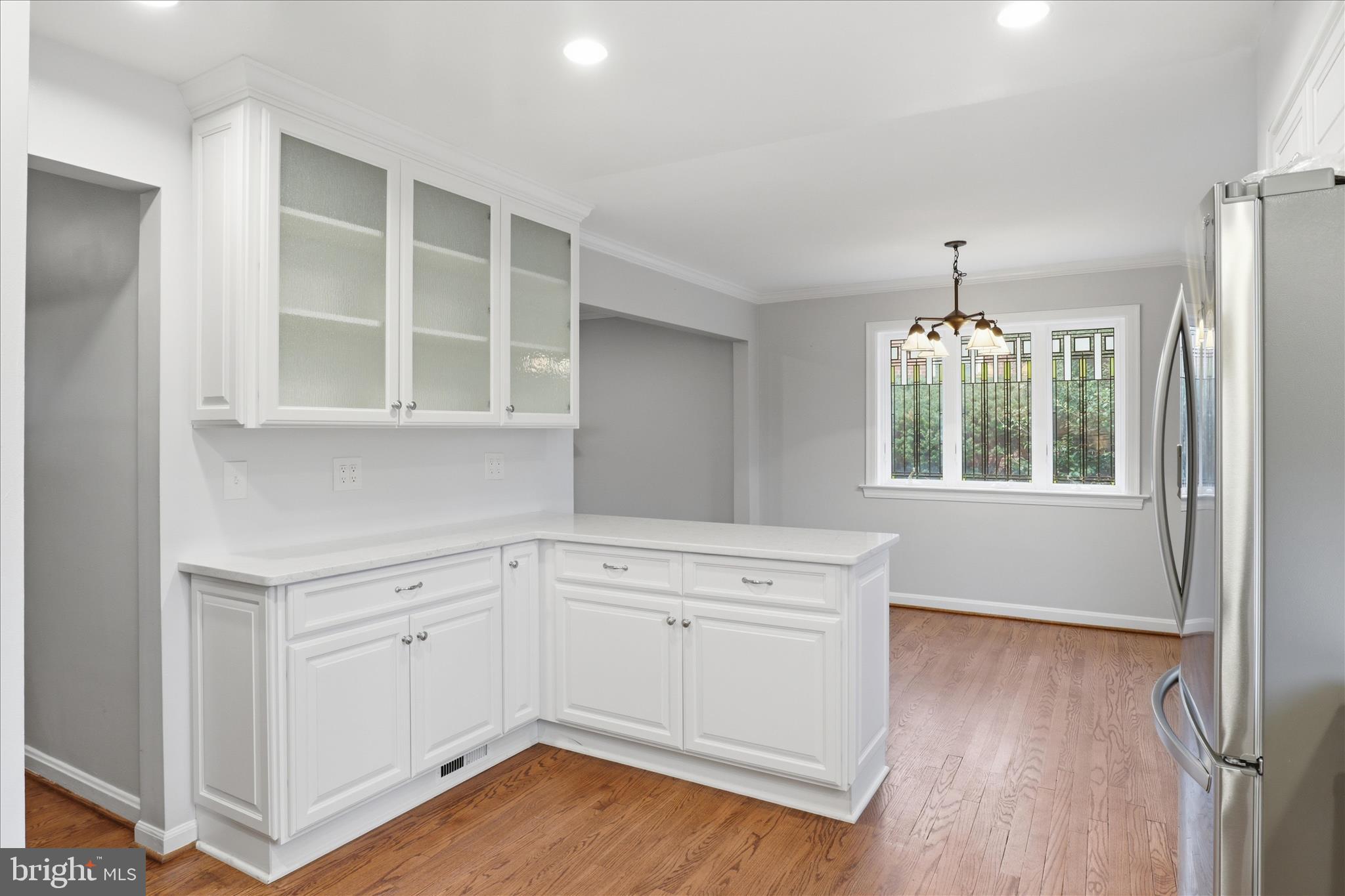 3936 N WAKEFIELD STREET