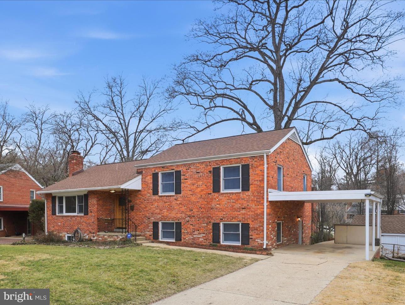 3936 N WAKEFIELD STREET