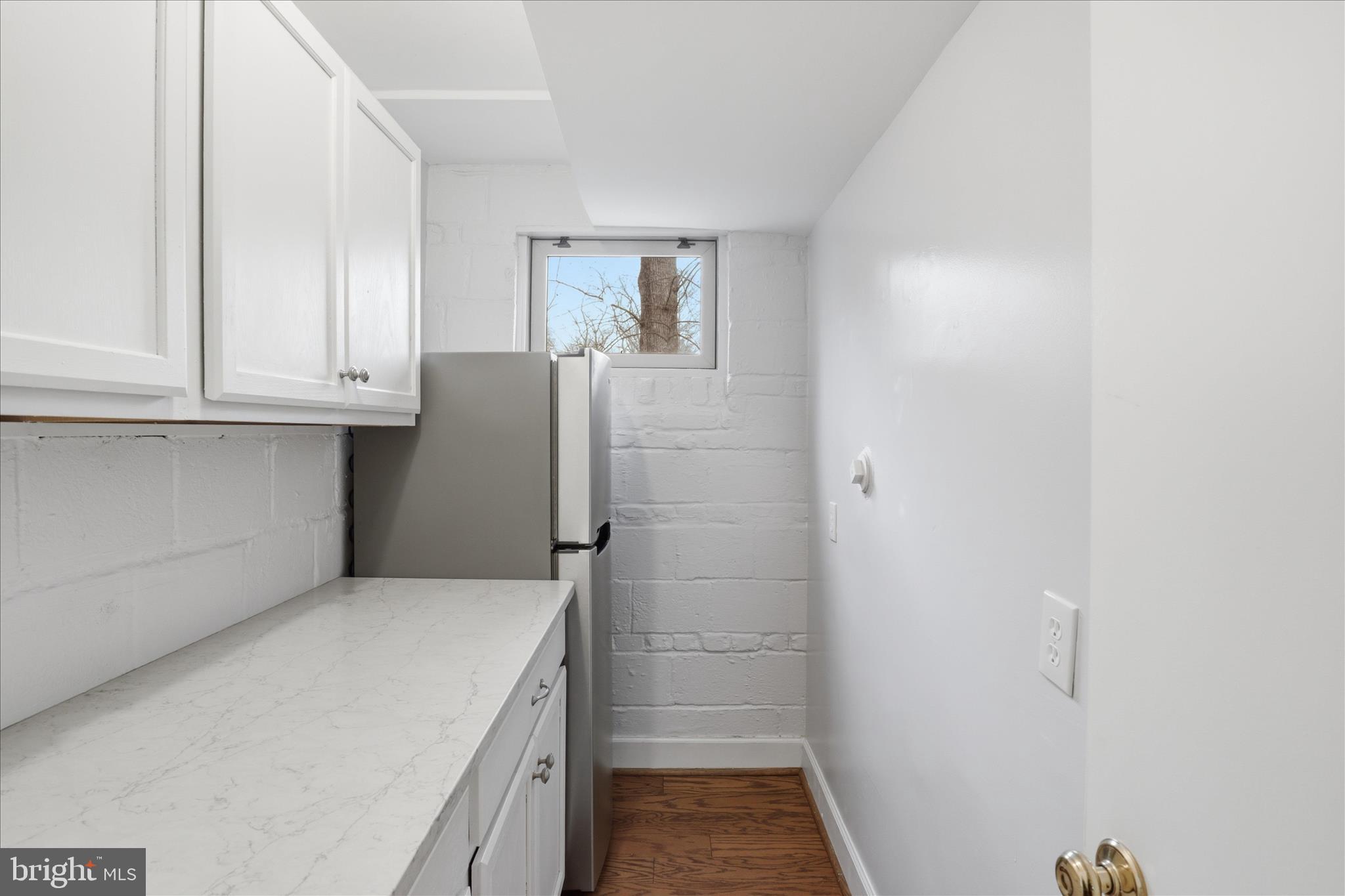 3936 N WAKEFIELD STREET