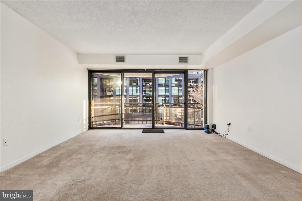 1530 KEY BOULEVARD 401