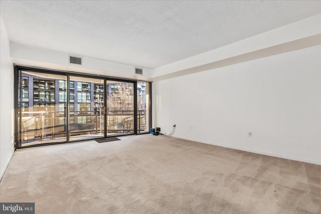 1530 KEY BOULEVARD 401