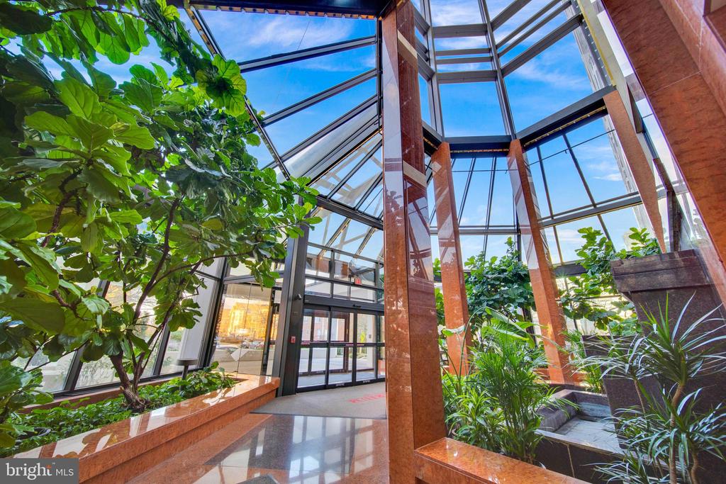 1530 KEY BOULEVARD 401