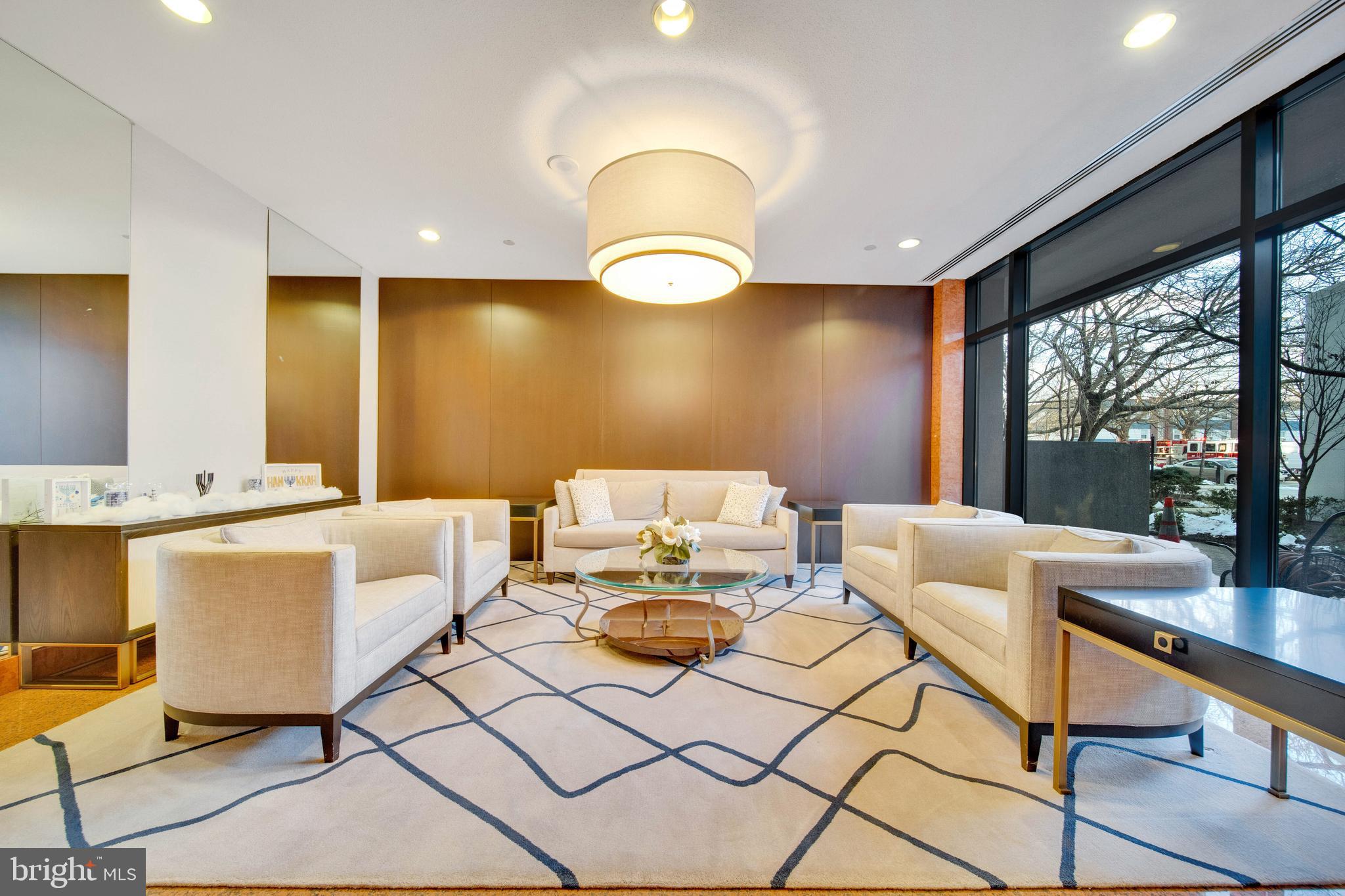 1530 KEY BOULEVARD 401