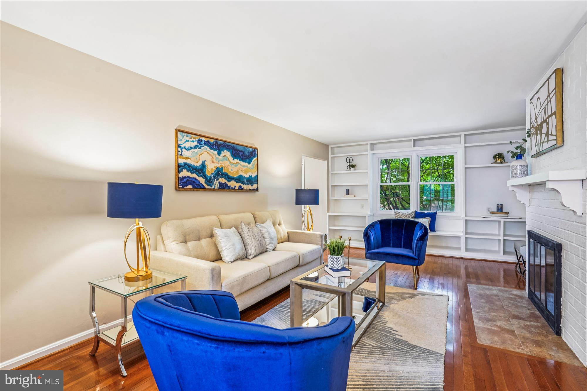 24 S ABINGDON STREET